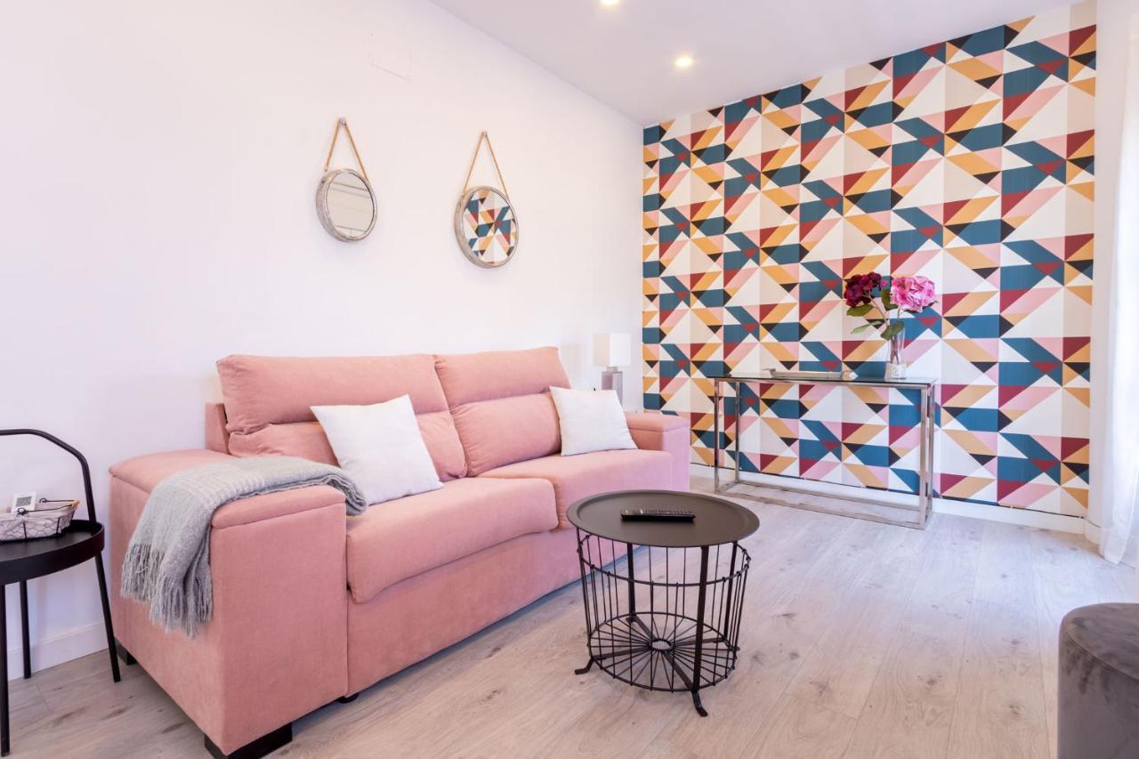 Nine O Clock San Luis Skyview Apartman Sevilla Kültér fotó