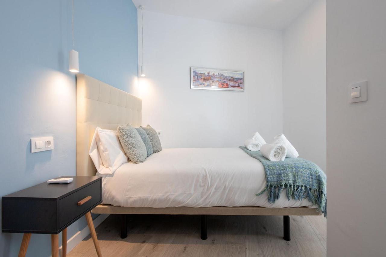 Nine O Clock San Luis Skyview Apartman Sevilla Kültér fotó
