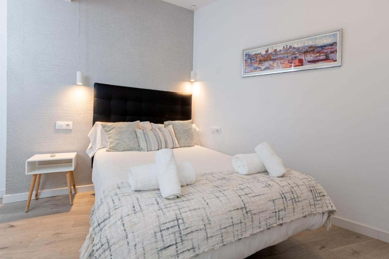 Nine O Clock San Luis Skyview Apartman Sevilla Kültér fotó