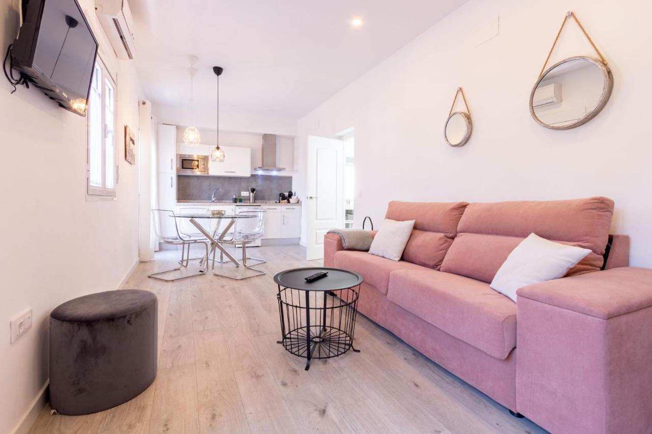 Nine O Clock San Luis Skyview Apartman Sevilla Kültér fotó