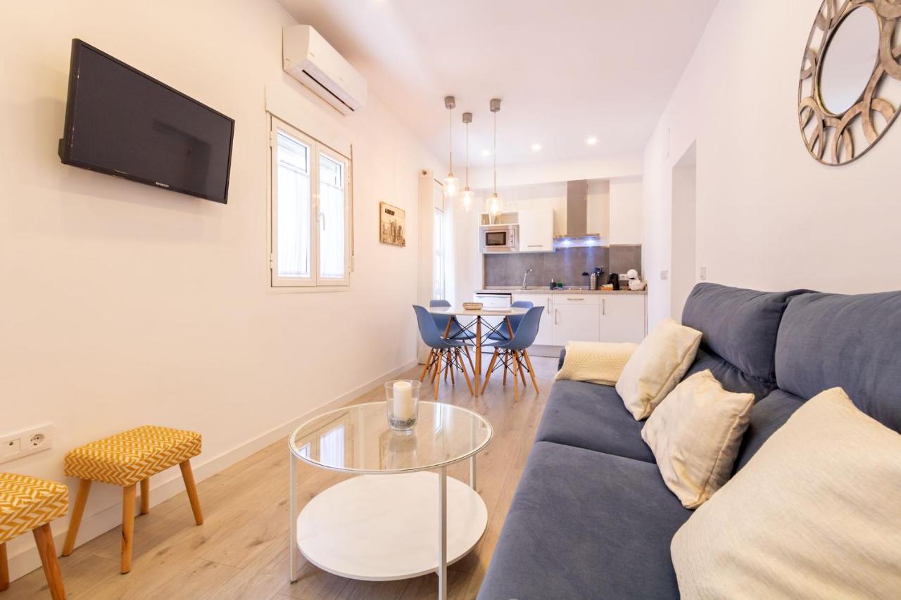 Nine O Clock San Luis Skyview Apartman Sevilla Kültér fotó