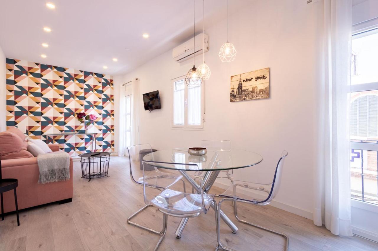 Nine O Clock San Luis Skyview Apartman Sevilla Kültér fotó