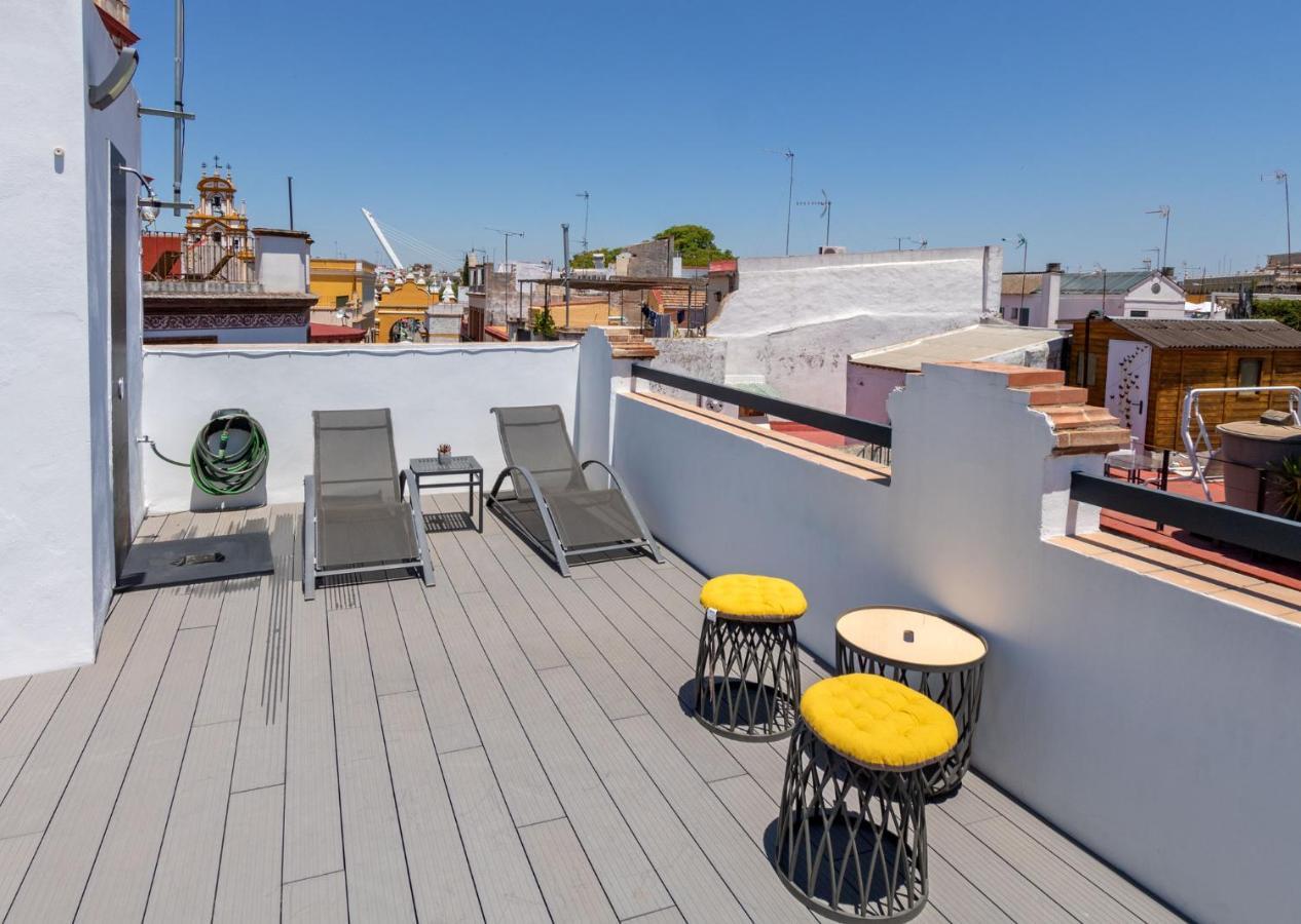 Nine O Clock San Luis Skyview Apartman Sevilla Kültér fotó